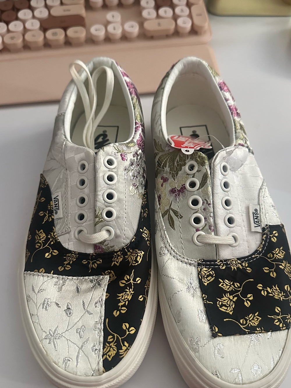 Vans Era Brocade Patchwork Floral Sneakers – Women’s Size 8 NWT